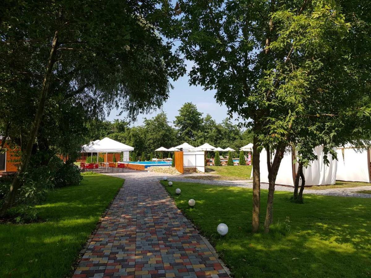 Liman Park Eco Hotel Stara Zbur'yivka Zewnętrze zdjęcie